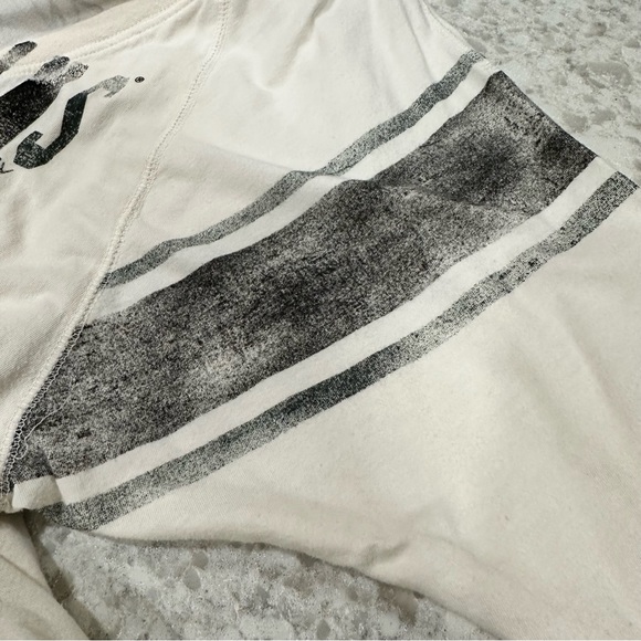 Touch by Alyssa Milano Pittsburgh Penguins Free Fall 3/4 in Sleeve Graphic Shirt - Picture 7 of 8